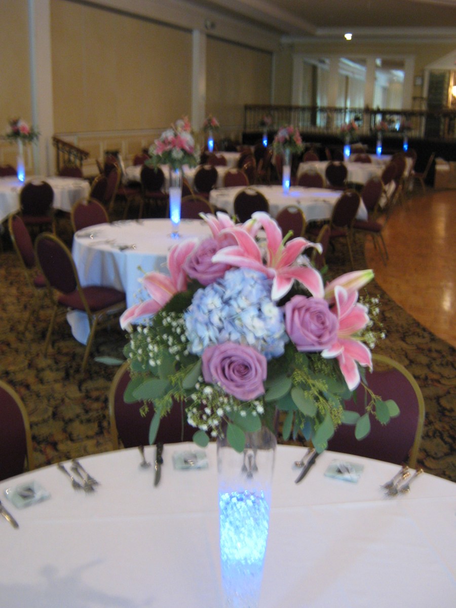 Samuel's Grande Manor Wedding Reception Flowers Williamsville NY