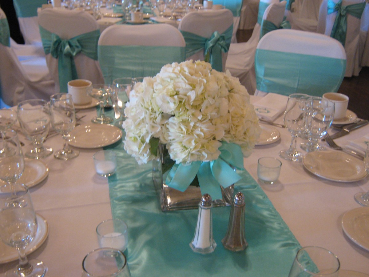 Wedding Flowers at Brookfield Country Club Williamsville NY