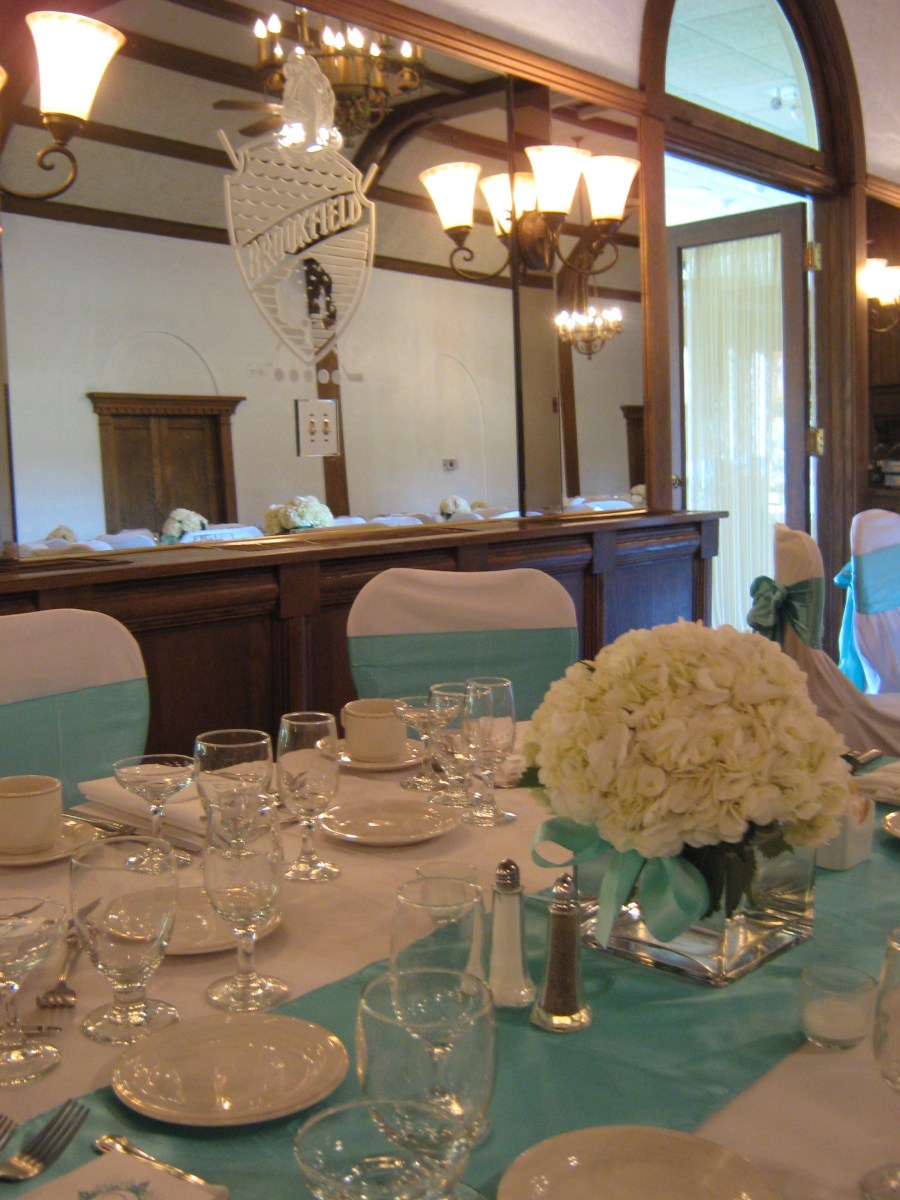 Wedding Flowers at Brookfield Country Club Williamsville NY